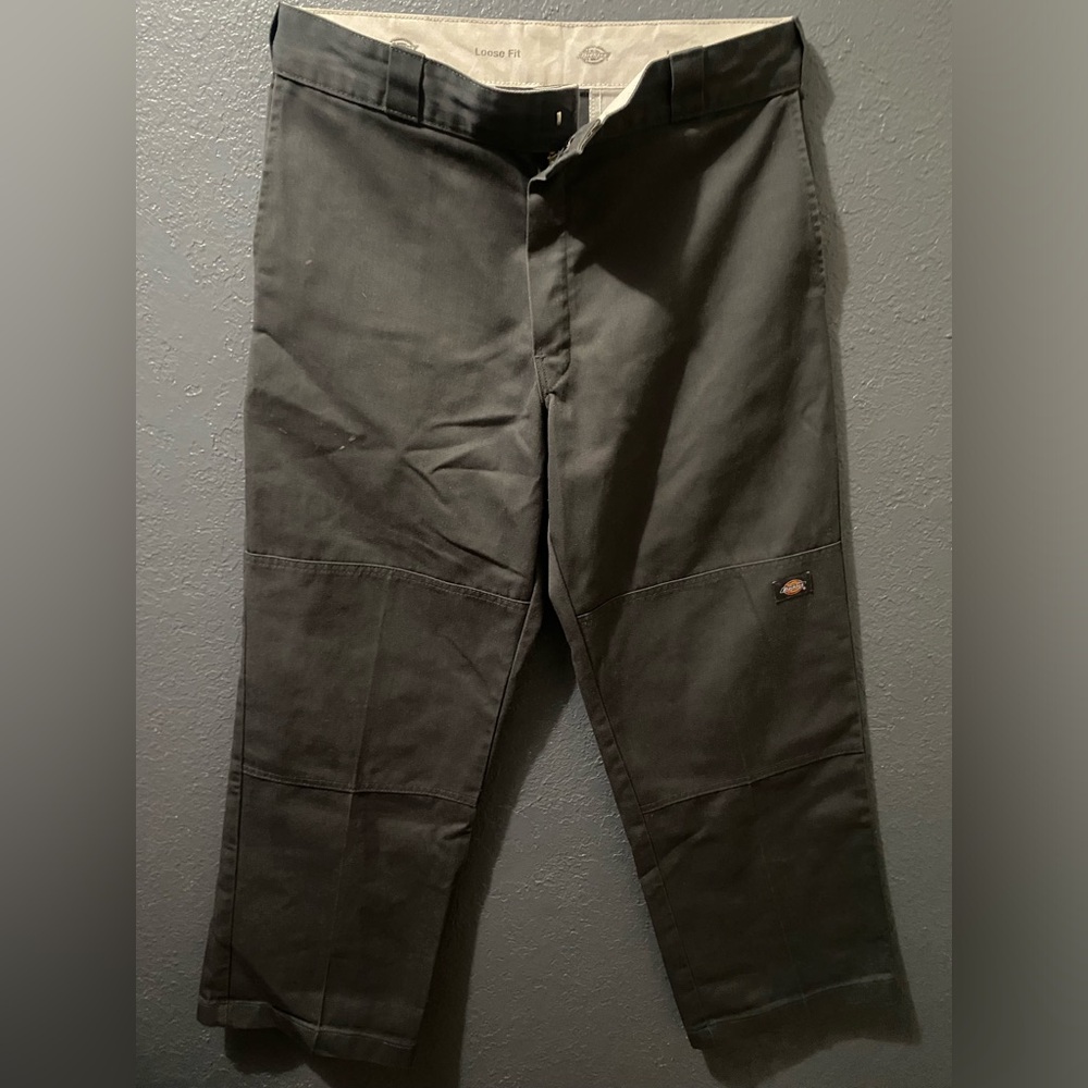 Gray Dickies loose fit